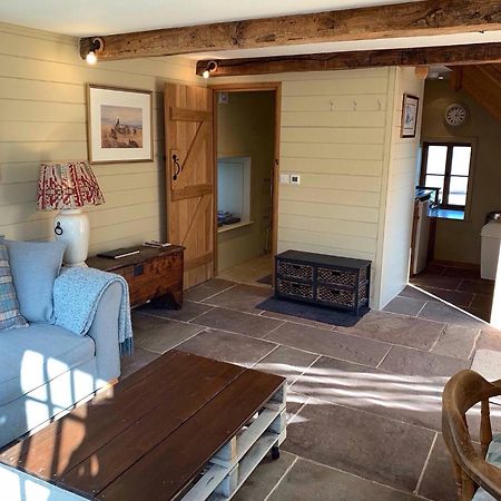 Demesne Farm Guesthouse Monmouth Bagian luar foto